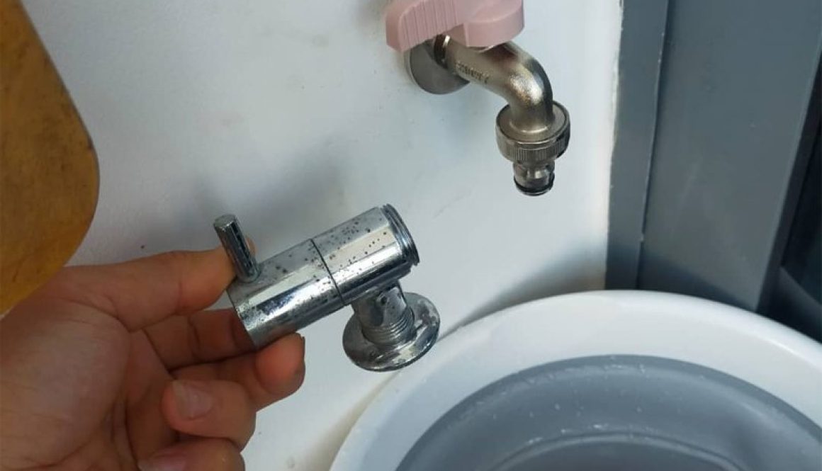plumber-for-kitchen-sink